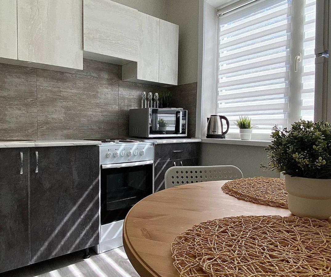 Seafront apartment Pavlodar Esterno foto