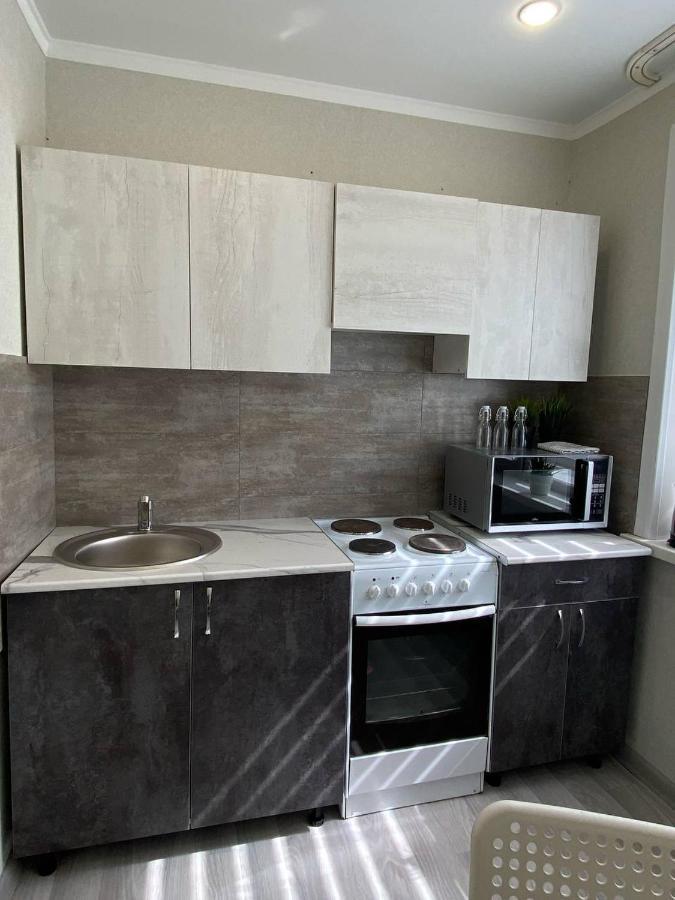 Seafront apartment Pavlodar Esterno foto
